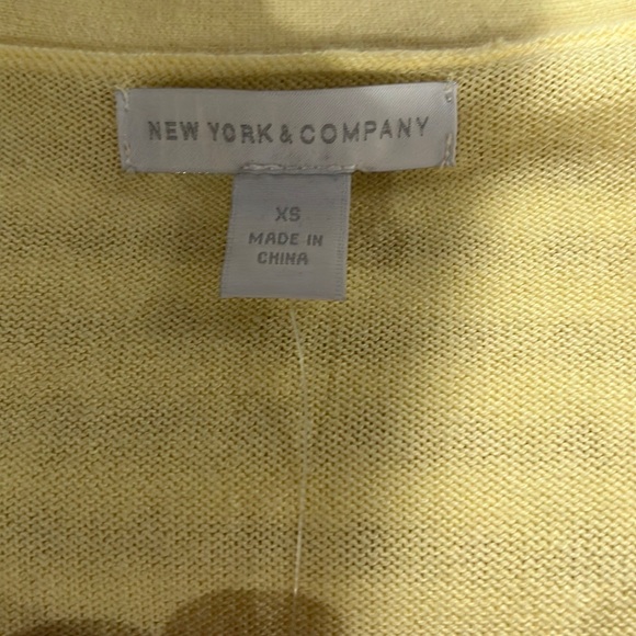 New York & Company cardigan. Yellow. Size XS. NWOT. - Picture 3 of 4